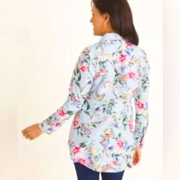 Chico’s No Iron Butterfly Floral Button-Up Shirt Women Size 12/14 Preppy Office - Picture 2 of 12